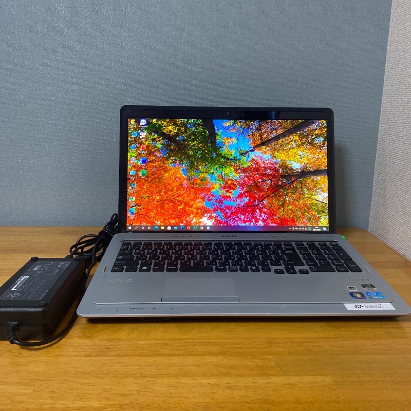 Laptop Sony vaio i7 Nhật bản
