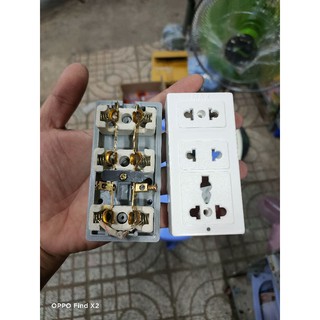 Ổ cắm điện lõi sứ 6000w hiệu Sanomax