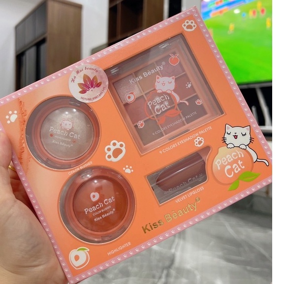 Bộ trang điểm 4 món Cat