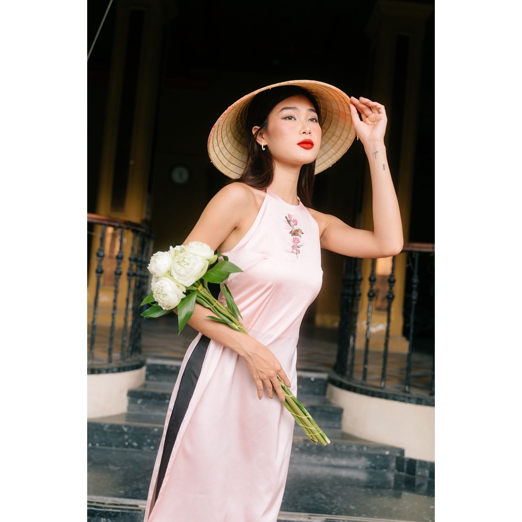 MINX - Áo Dài Yếm Thêu Tay Ngọc Trân