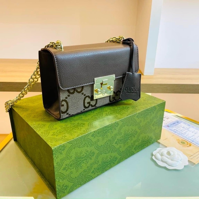 Túi GC khoá bấm xích vàng