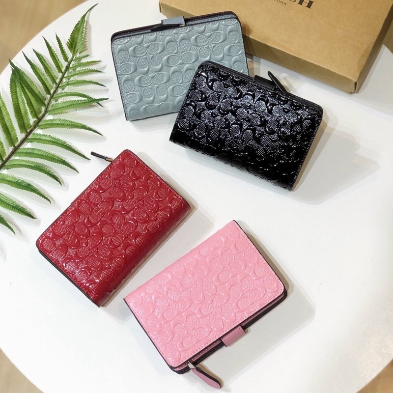 VÍ COACH GÀI MEDIUM F25937