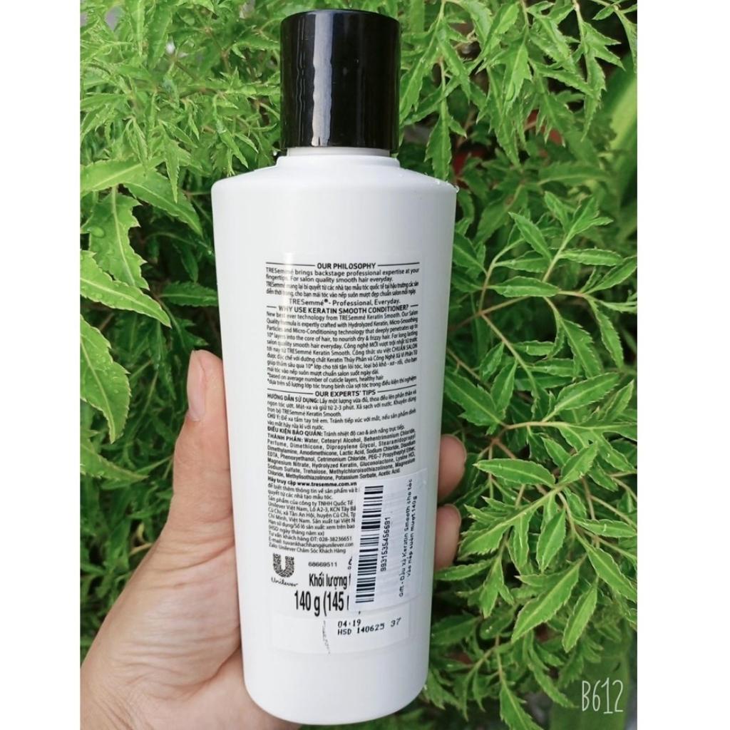 Dầu Xả Tresemmé Keratin Smooth 140g