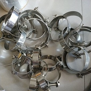 cổ dê inox xiết bulon