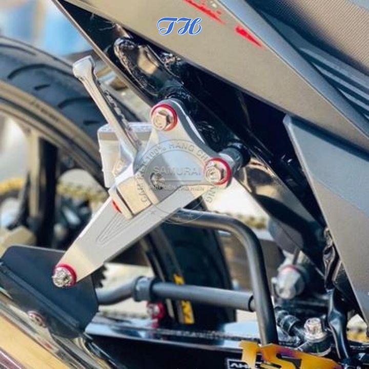 Gác chân malay winner v1 ( winner 150 ), gác chân winner X Các đời Sonic Kèm Pát Treo Pô Nhôm CNC 8Li