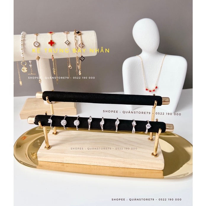 Kệ trưng bày nhẫn sang trọng