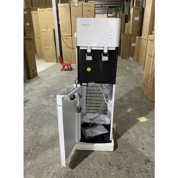 Cây nước nóng lạnh , máy làm nóng lạnh nước uống Kangaroo KG49a3 hút bình