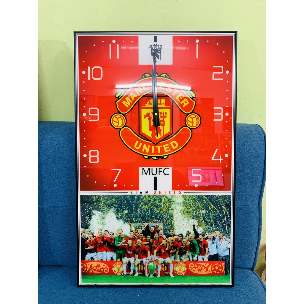Đồng hồ Manchester United - phom chữ nhật