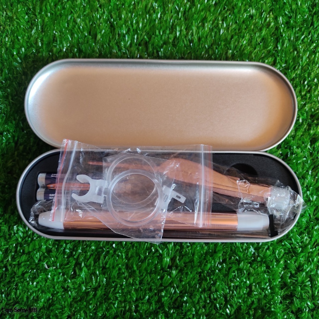 (Mới) Bộ dụng cụ ngoáy tai dùng pin kèm hộp