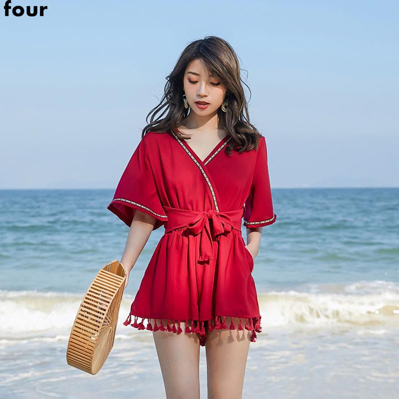 Jumpsuit Ngắn Hở Lưng Họa Tiết Hoa Gợi Cảm Cho Nữ