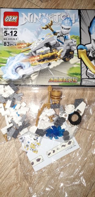 Lắp ráp 1 hộp LegoNinjutsu 99535 có nhiều chi tiết bằng nhựa ABS