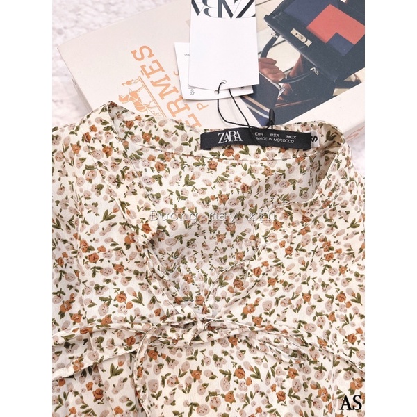 Váy hoa nhí tay dài chun eo cổ có dây buộc nơ tiểu thư | BigBuy360 - bigbuy360.vn