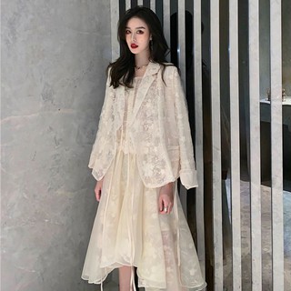 Set đầm ren + vest ren đáng yêu hotttt 2020