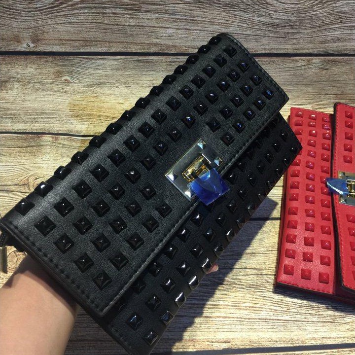 Ví Dài Thời Trang Nữ Nạm Đinh TN51