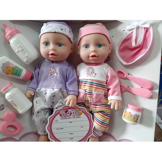Bộ đồ chơi 2 búp bê bú bình không có tóc cho bé kèm bình sữa và nhiều đồ