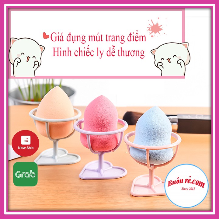 Giá nhựa đựng mút trang điểm hình chiếc ly độc đáo 01209 - Buonrecom