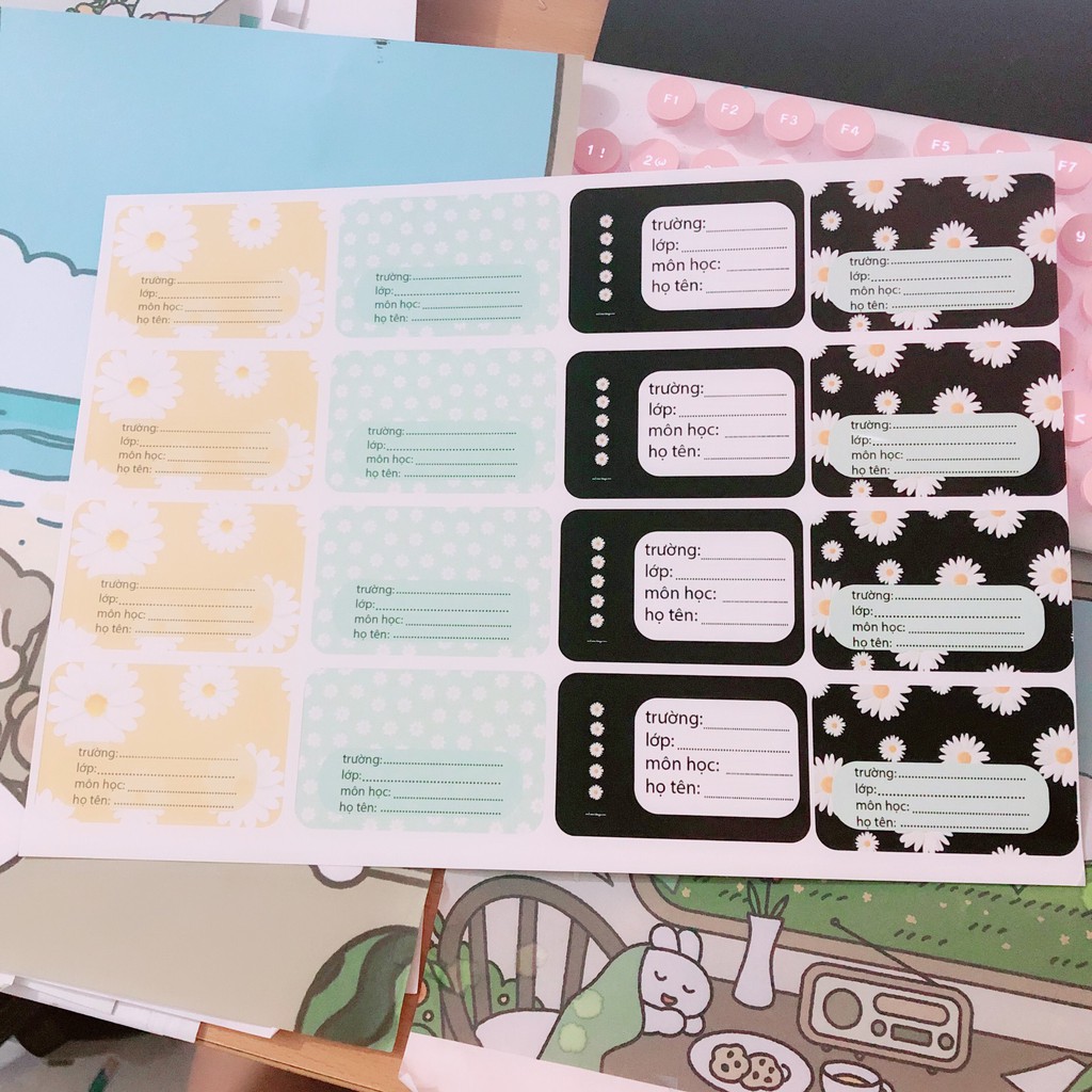 Nhãn Vở Pilu Hoa Cúc GD 16 nhãn/ tờ mẫu 1 có keo dán sẵn