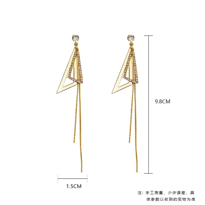 Hoa tai dáng dài mạ bạc hình tam giác đính đá bắt mắt