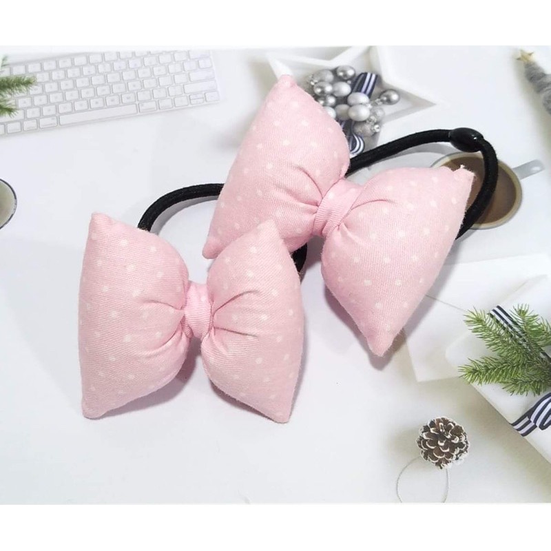 Chun cột tóc hình chiếc nơ nhồi bông