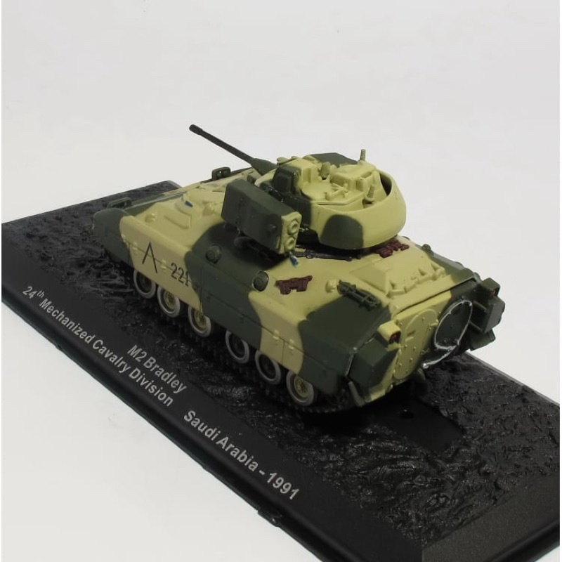 Mô hình xe tăng tỷ lệ 1:72 DeAgostini M2 Bradley, Sư đoàn Kỵ binh Cơ giới số 2 Mỹ, năm 1991 tại Iraq.