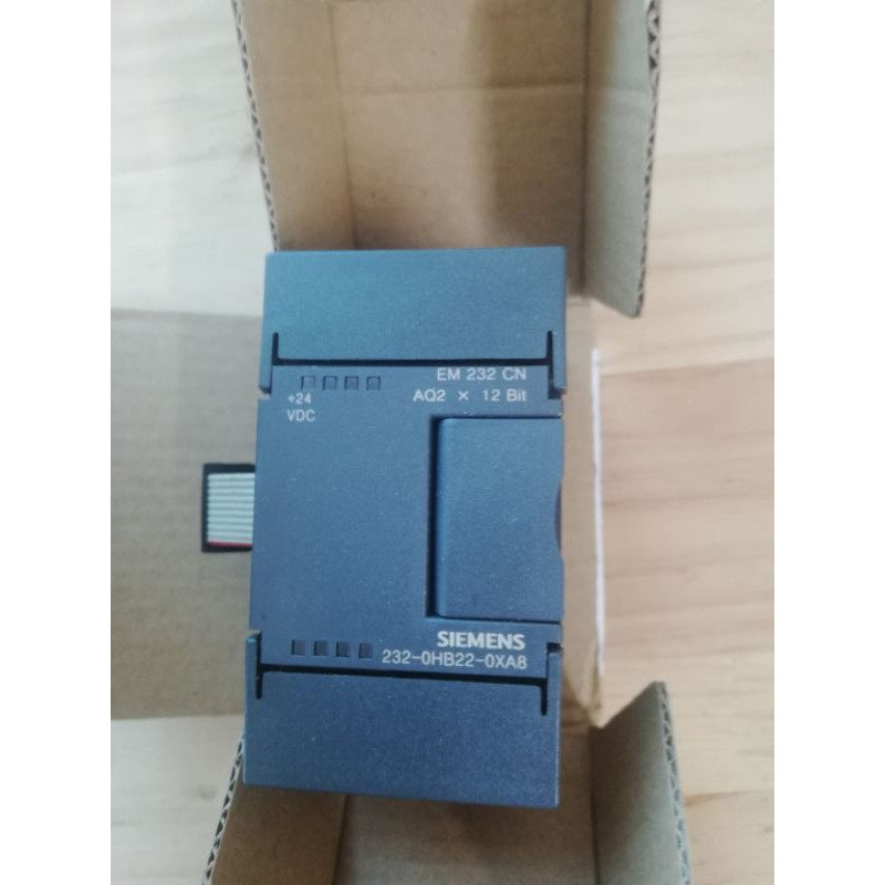 em232  232-0hb22-0xa8   PLC s7200