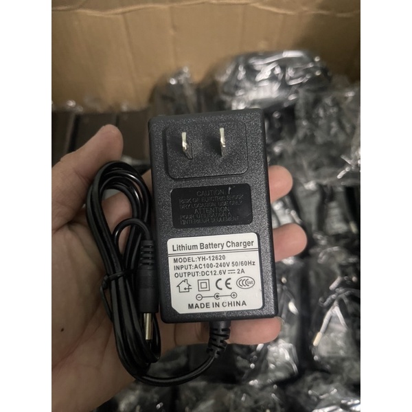 Sạc 3s 12.6v2A