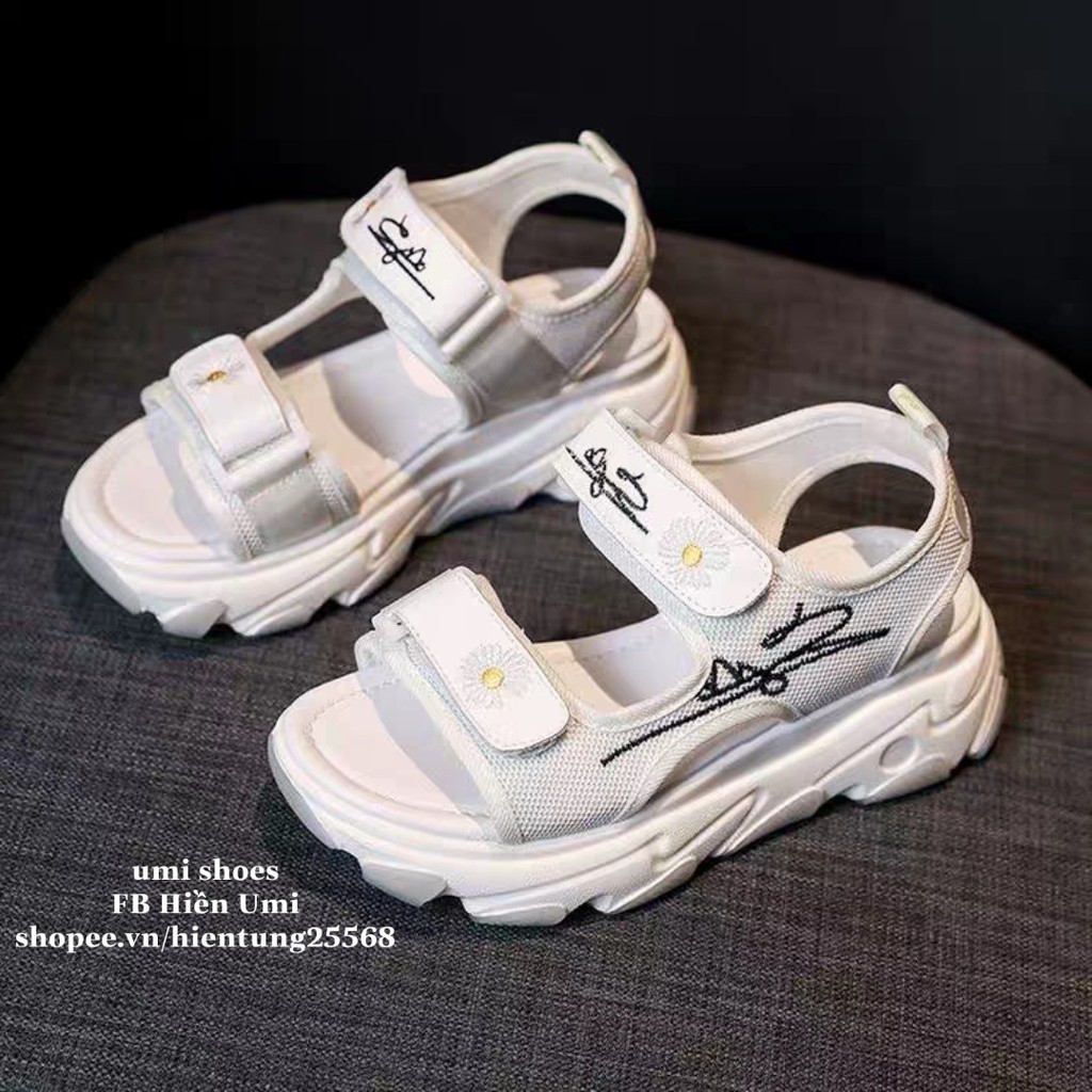 Giày sandal Ulzzang hoa cúc SIGNATURE độn đế cao 5cm thể thao mới cá tính năng động 2 màu đen/trắng đẹp