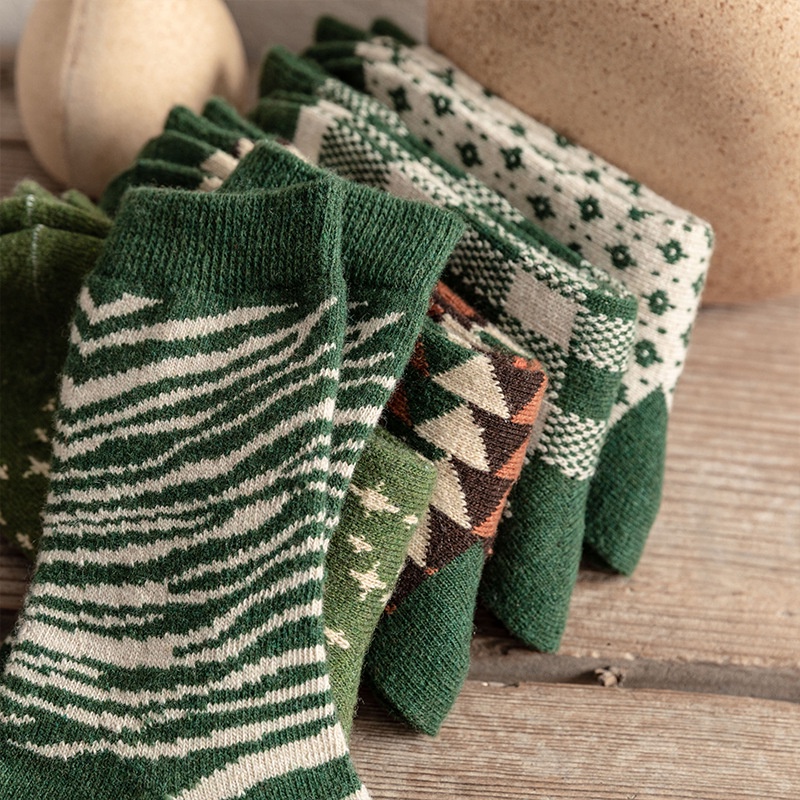 Đôi vớ WAFNHA WAFNHA D203 len dày giữ ấm mùa đông màu xanh lá