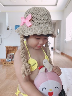 Mũ cói tóc giả cho bé