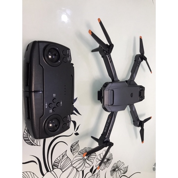 Flycam P8 - thiết kế giống mavic 3