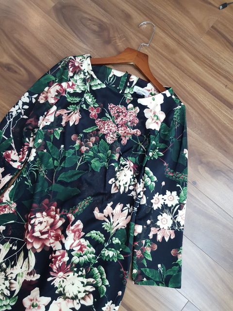 Đầm ôm in hoa CK Floral Sheath Dress