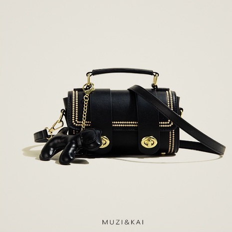 🌸Hàng Order🌸 Túi Xách Muzi&kai Chính Hãng Da Trơn Nắp Gập Gài Quai Đeo Kèm Móc Trang Trí Sang Chảnh Nữ Tính 🌸 Quảng Châu