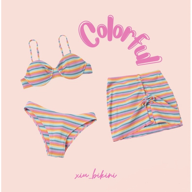 Bikini 2 mảnh kèm váy cover