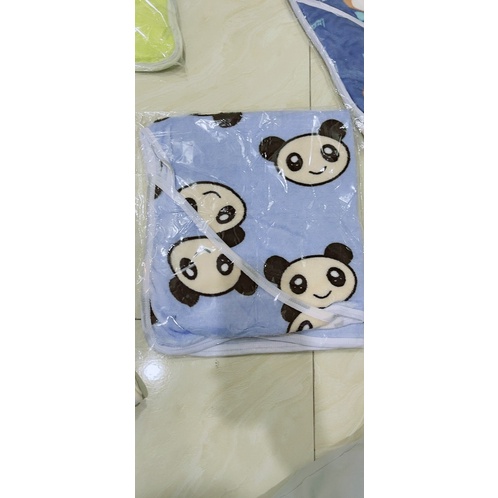 Chăn Ủ Tuyết Siêu Mềm Mịn Có Mũ Cho Bé