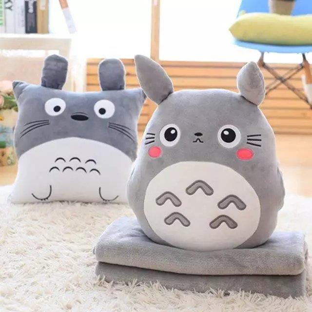 Bộ Chăn Gối Ngủ Trưa 3 Trong 1 Hình Totoro Dễ Thương