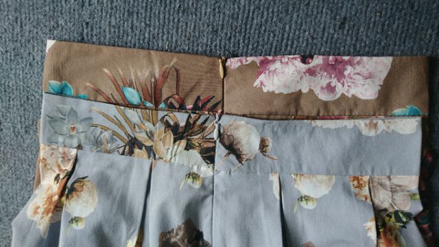 Chân váy hoa xếp ly dáng dài | BigBuy360 - bigbuy360.vn