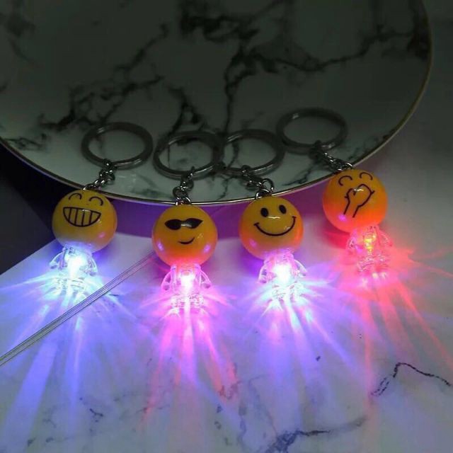 Móc khóa mặt cười Emoji có đèn phát sáng-Móc khóa mặt cười Emoji có đèn phát sáng-Móc khóa mặt cười 