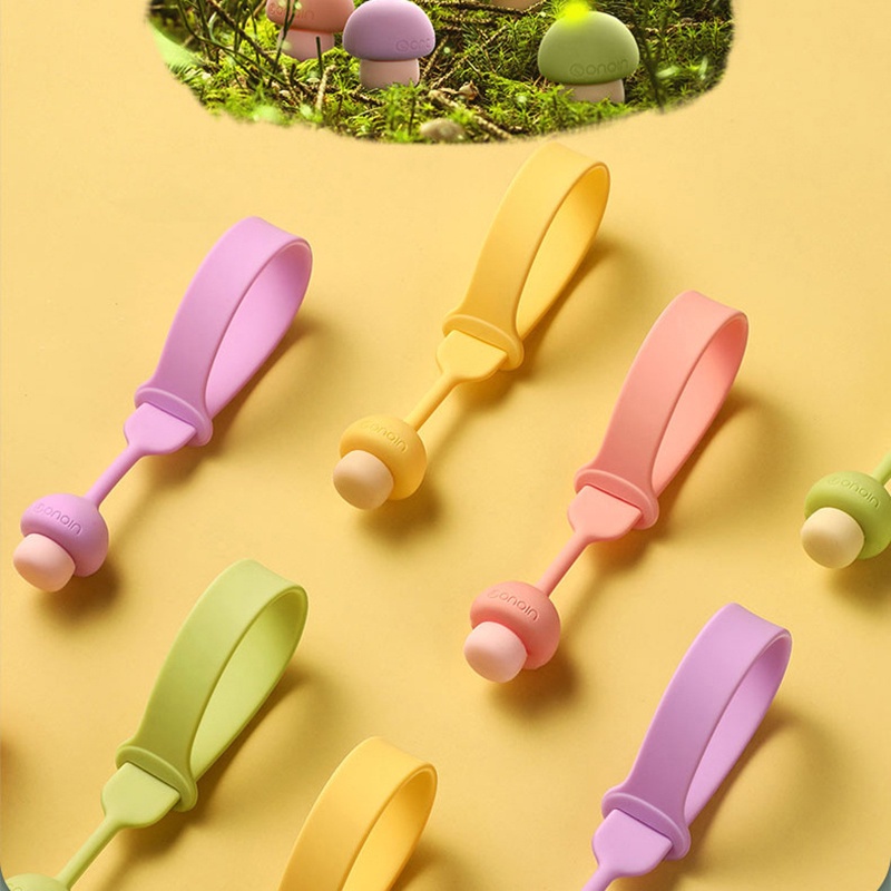 Miếng Lót Bệ Ngồi Bồn Cầu Chống Bẩn Hình Nấm Dễ Thương