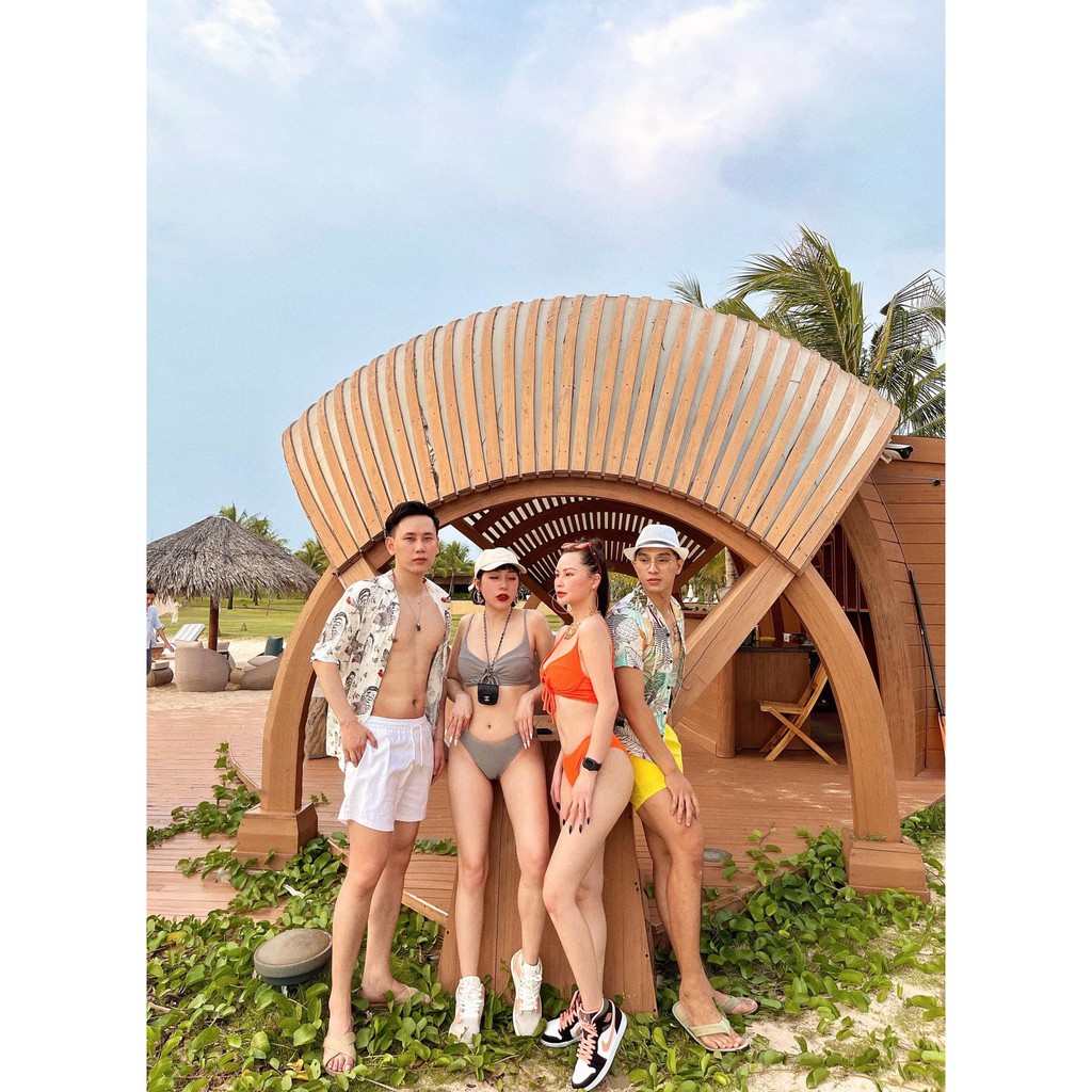 BIkini 2 mảnh cạp cao hoạ tiết caro | BigBuy360 - bigbuy360.vn