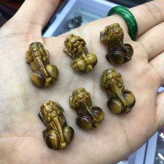 Tỳ hưu đá mắt hổ
