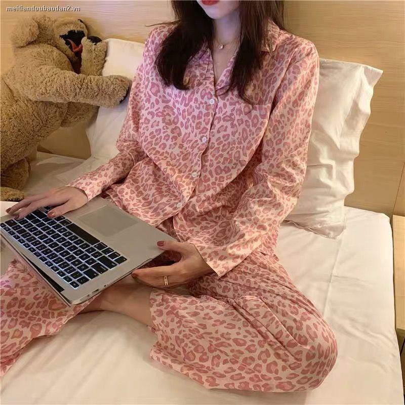 Bộ Đồ Ngủ Nữ Tay Dài Họa Tiết Da Báo Thoải Mái Thời Phong Cách Hàn Quốc | BigBuy360 - bigbuy360.vn