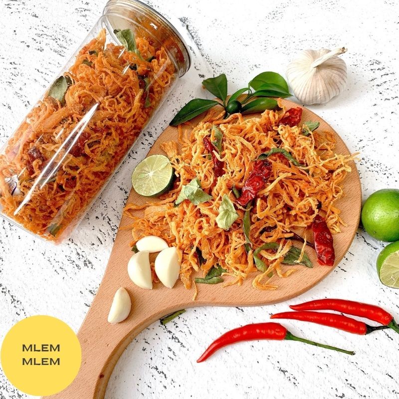 Khô gà lá chanh 300gr MlemMlem đồ ăn vặt vừa ngon vừa rẻ | BigBuy360 - bigbuy360.vn