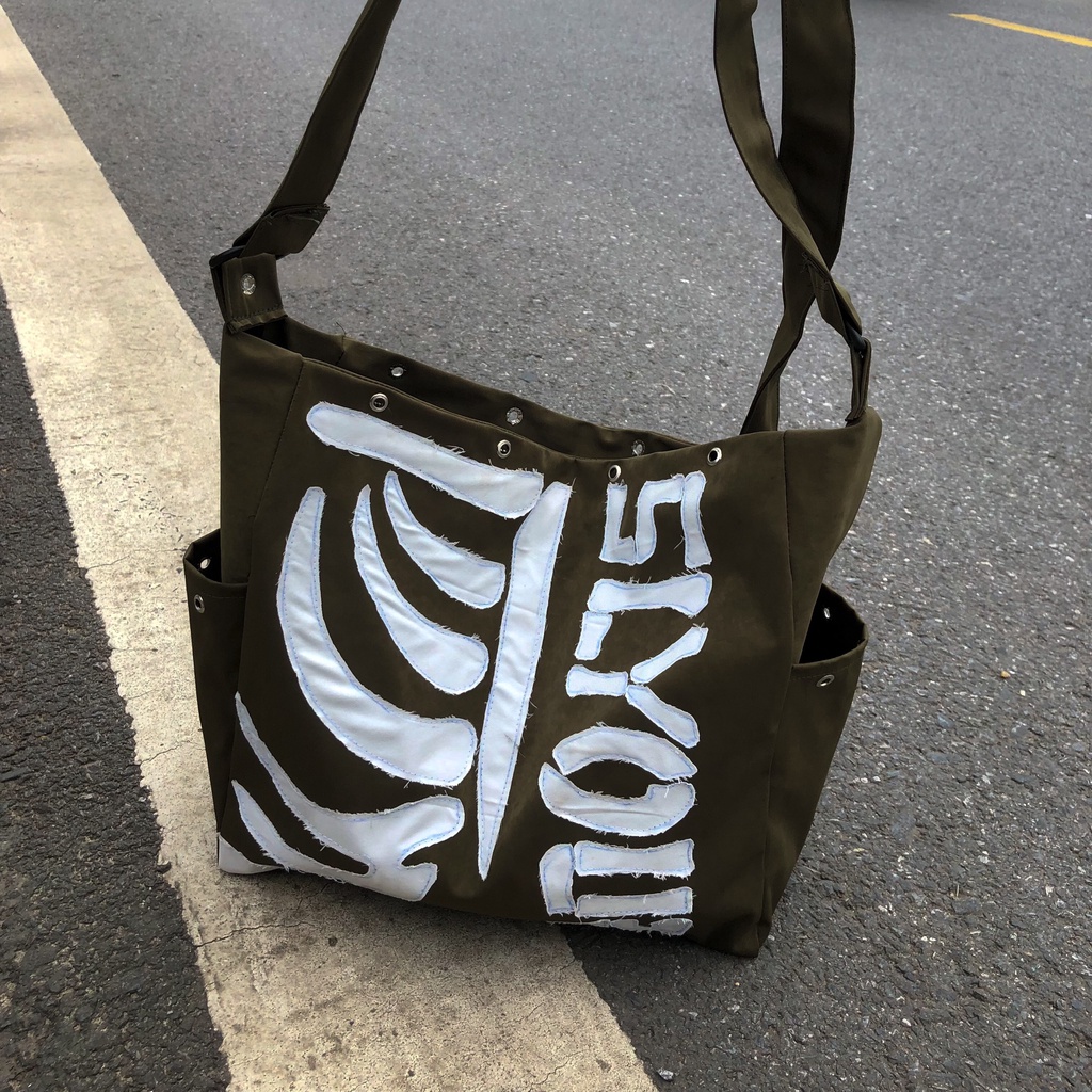 Túi đeo chéo unisex BIG BONE - Túi đeo chéo local brand SLYOUR.