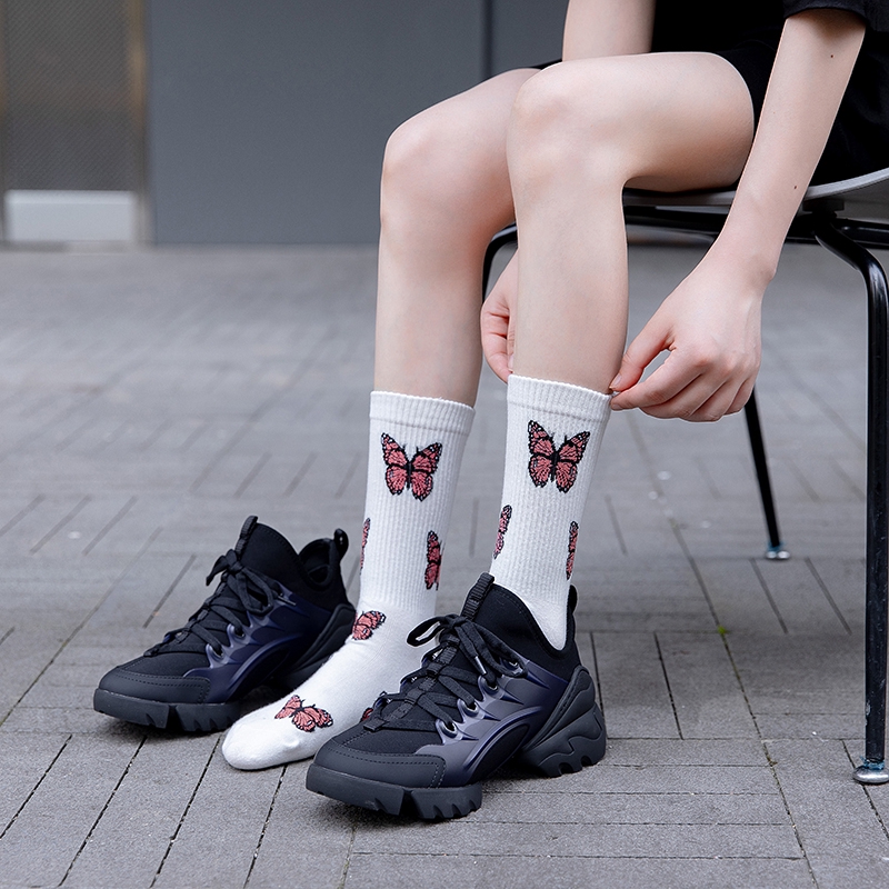 Elastic Butterfly Women Crew Socks High Quality New Trend Cotton Female Black Long Socks Girls Fashion Athletic Skateboard Socks