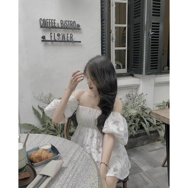 Set áo BABYDOLL ren hoạ tiết rớt vai kèm quần shorts trắng
