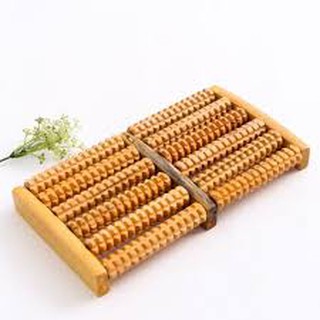 Dụng cụ massage bàn chân bằng gỗ