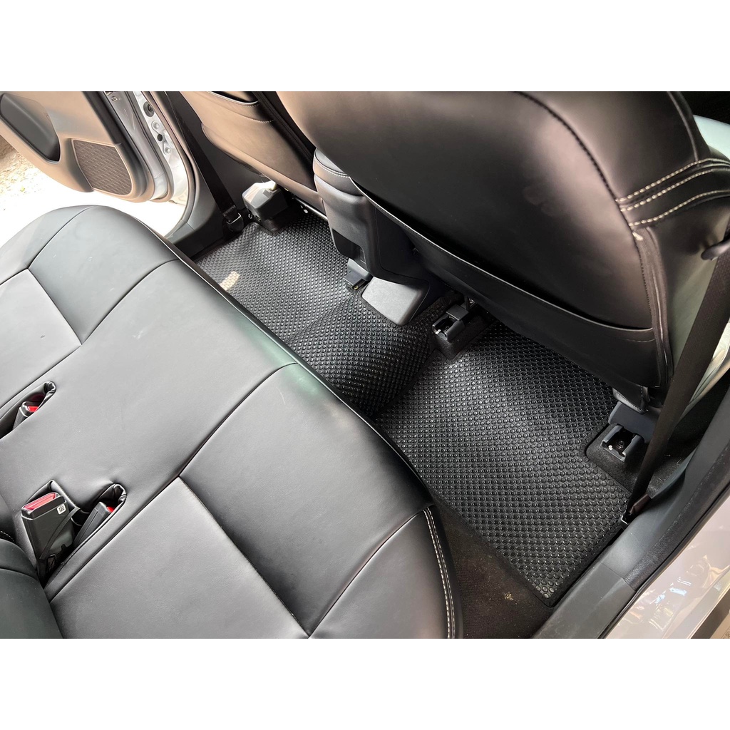 Thảm Lót Sàn Ô Tô KATA Cao Cấp Cho Xe Toyota Raize  - Không mùi, Không ẩm mốc, Dễ dàng vệ sinh