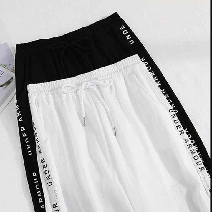 Quần jogger đũi xước nữ viền chữ bo gấu thời trang LADYA STORE M82