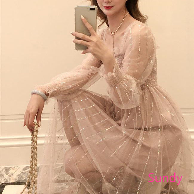 Đầm đính đá thời trang lấp lánh phong cách nữ tính