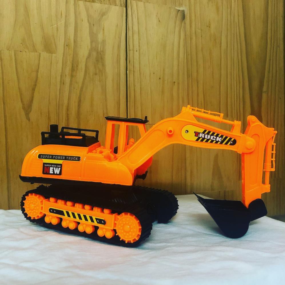 Đồ chơi xe xúc, xe cần cẩu bằng nhựa màu cam cho bé